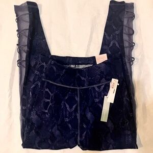 Victoria’s Secret Flow On Point  mesh airflow, lace up leggings